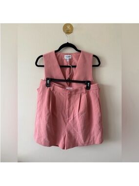 Steve Madden Pink High-Waist Pleated Shorts